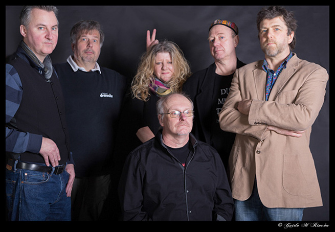 %_tempFileName09)%20CarnaC%20Studio%20session%