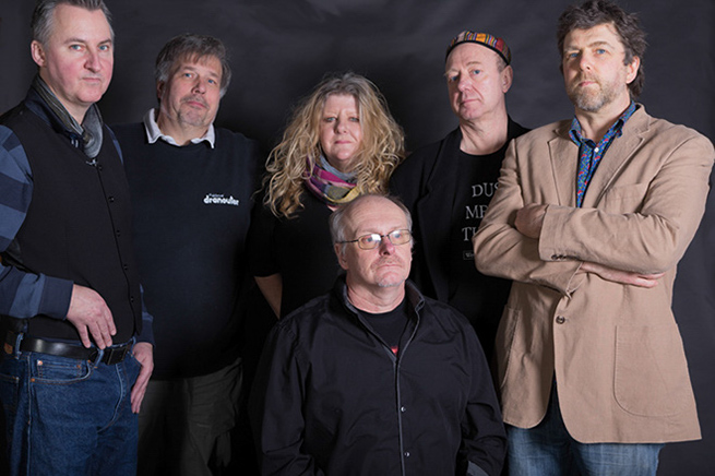%_tempFileName11)%20CarnaC%20Studio%20session%
